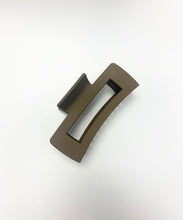Load image into Gallery viewer, Claw Clip Large - Square
