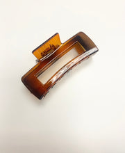 Load image into Gallery viewer, Claw Clip Large - Square
