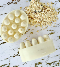Load image into Gallery viewer, Oatmeal &amp; Lavender Spa Massage Soap Bar
